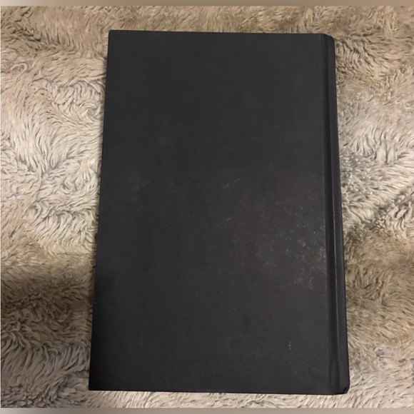 Crown of Midnight by Sarah J Maas - Picture 5 of 5